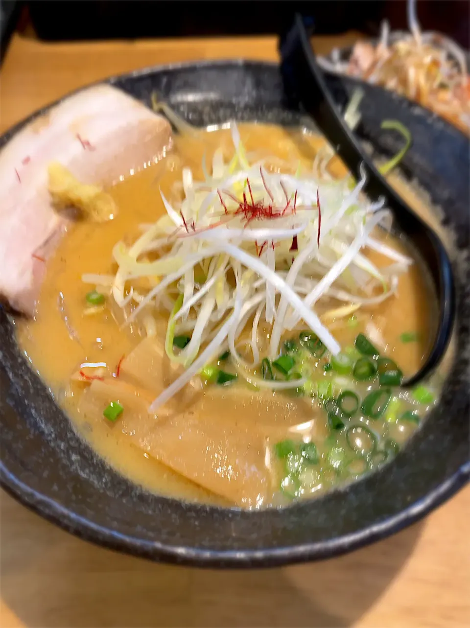 ランチA（味噌ラーメン+チャーシュー丼）＠麺屋のろし|morimi32さん