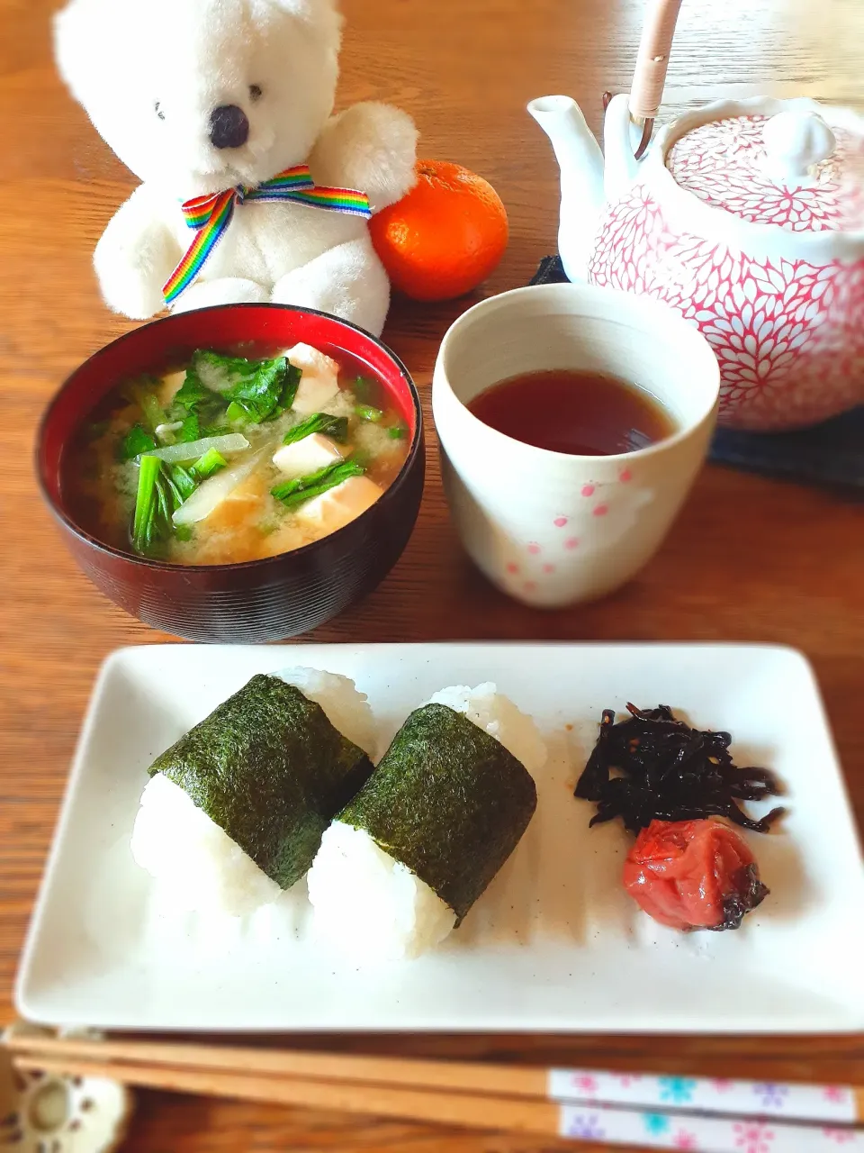 Snapdishの料理写真:あれから29年、今日はおむすびの日です
温かいお味噌汁とおむすびがあれば🍀|fumfumさん