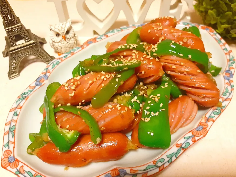 ♡ウインナーとピーマンの甘醤油炒め♡|ずんこたんさん