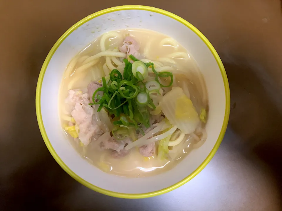 Snapdishの料理写真:ちゃんぽん鍋麺|ばーさんさん