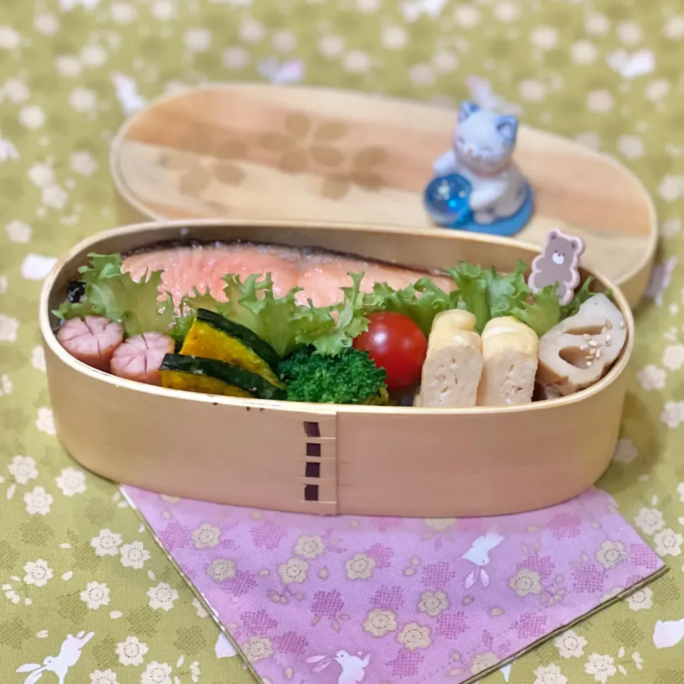 鮭の塩麹漬けグリル☘️の💙ちゃんお弁当　1/18木|sweet homeさん