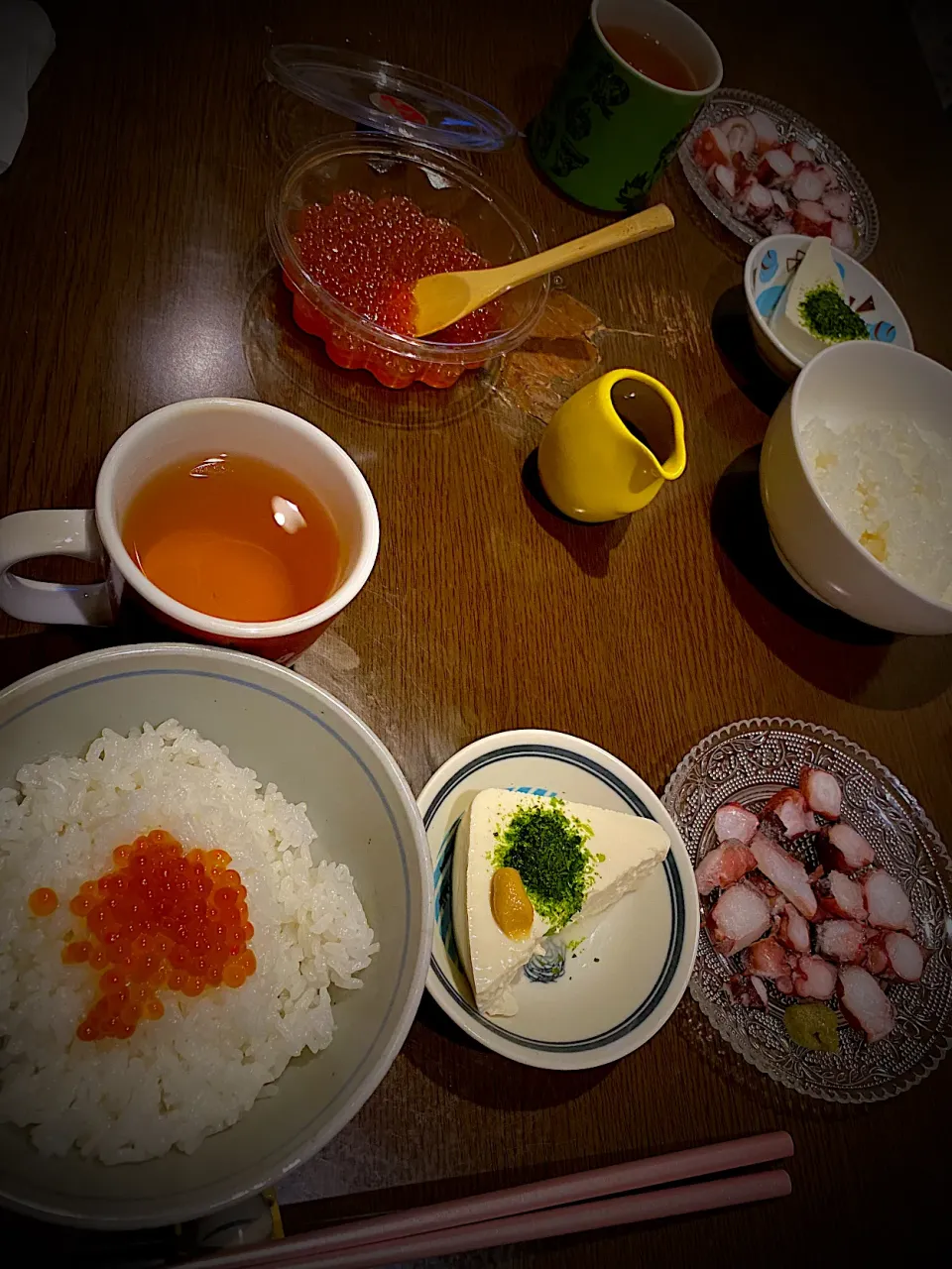 蛸お刺身　冷や奴　いくら醤油漬け　ほうじ茶|ch＊K*∀o(^^*)♪さん