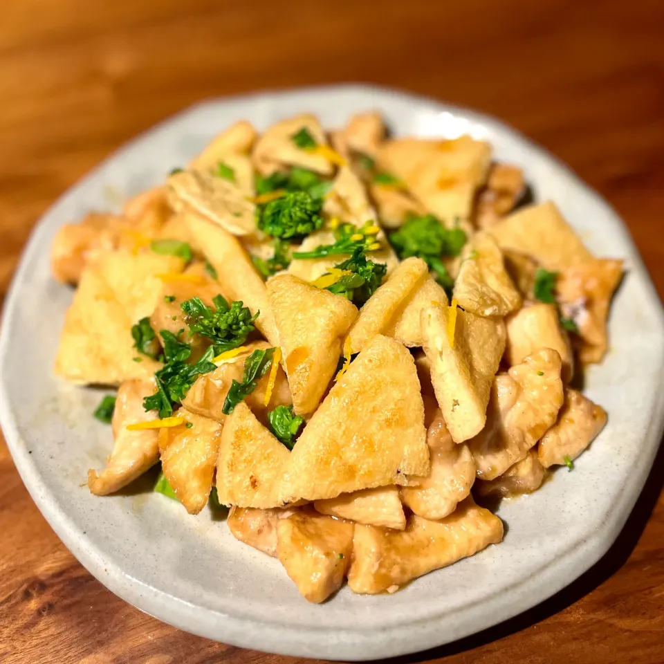 ピリッと爽やかな辛味が後を引く"鶏胸肉の酒蒸し柚子胡椒味" Sake Steamed Chicken Breast w/ Yuzu Pepper|アッコちゃん✨さん