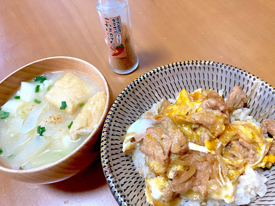 親子丼と大根のお味噌汁((´艸｀*))|さくたえさん