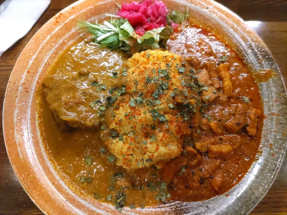 2種あいがけ（梅チキン&amp;かつおポーク）@6時間カレー|カリー仙人さん