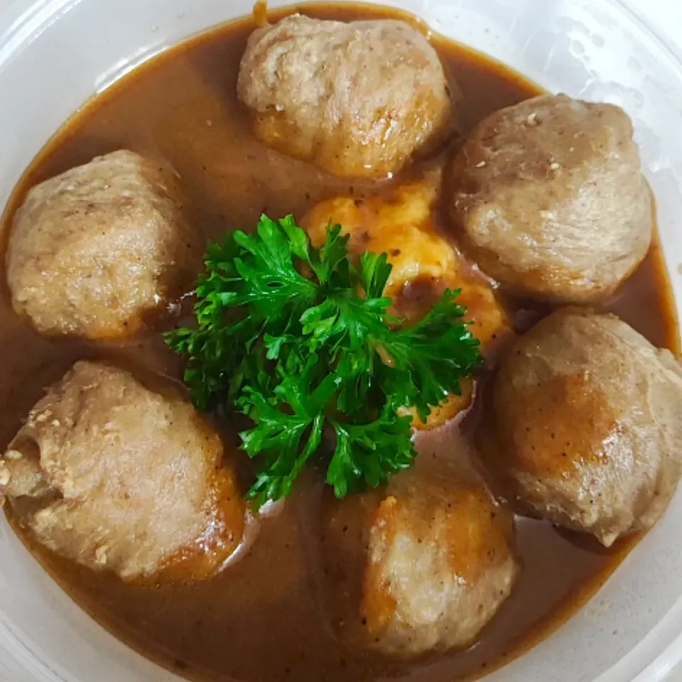 Meat ball with mashed Potato with Gravy|simatasepetさん