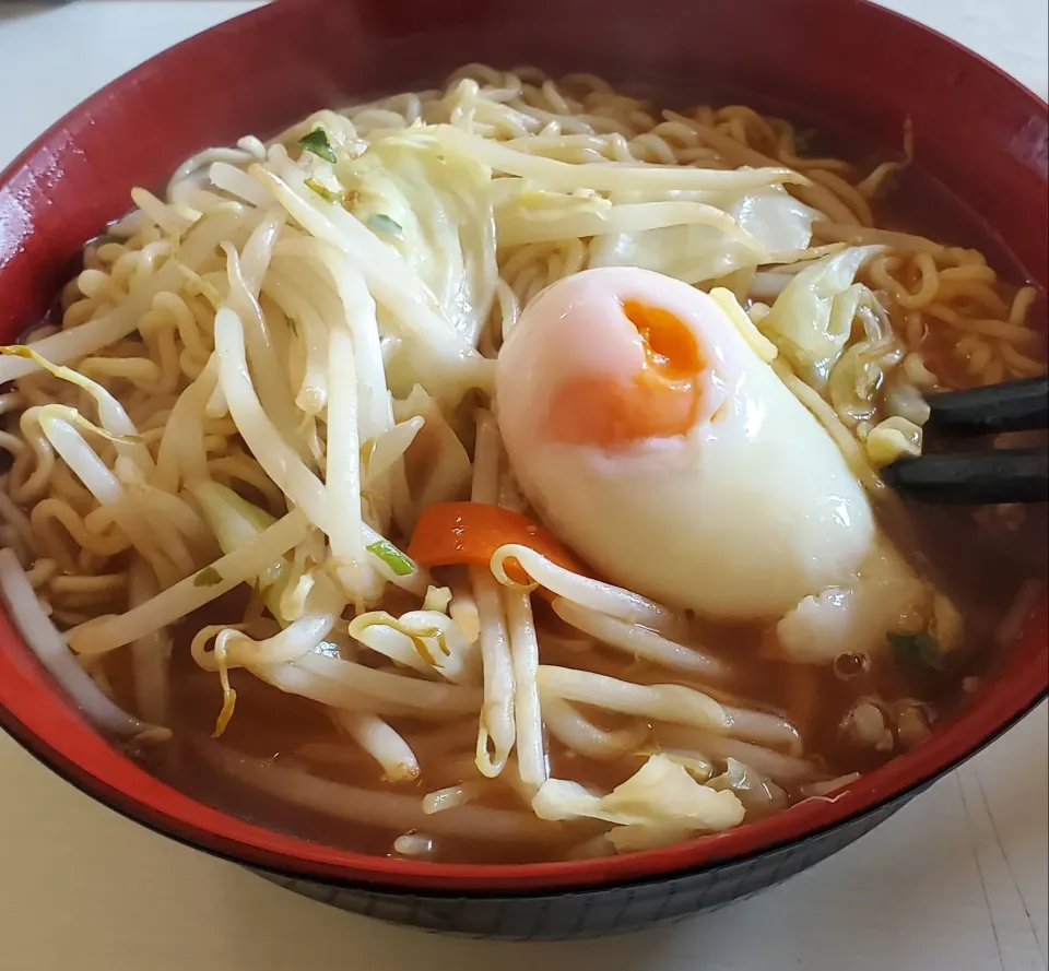 味噌ラーメンもやしゆで玉子トッピング|しんさん