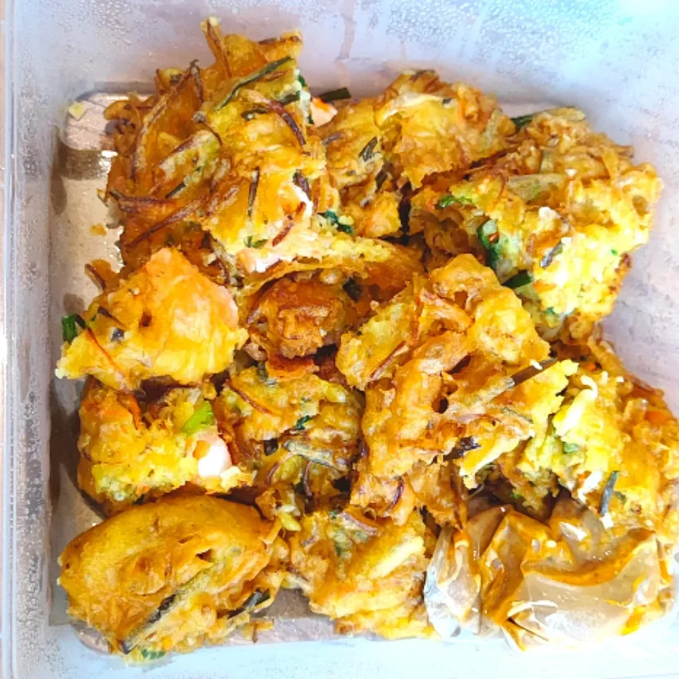 Snapdishの料理写真:Cucur Udang|simatasepetさん