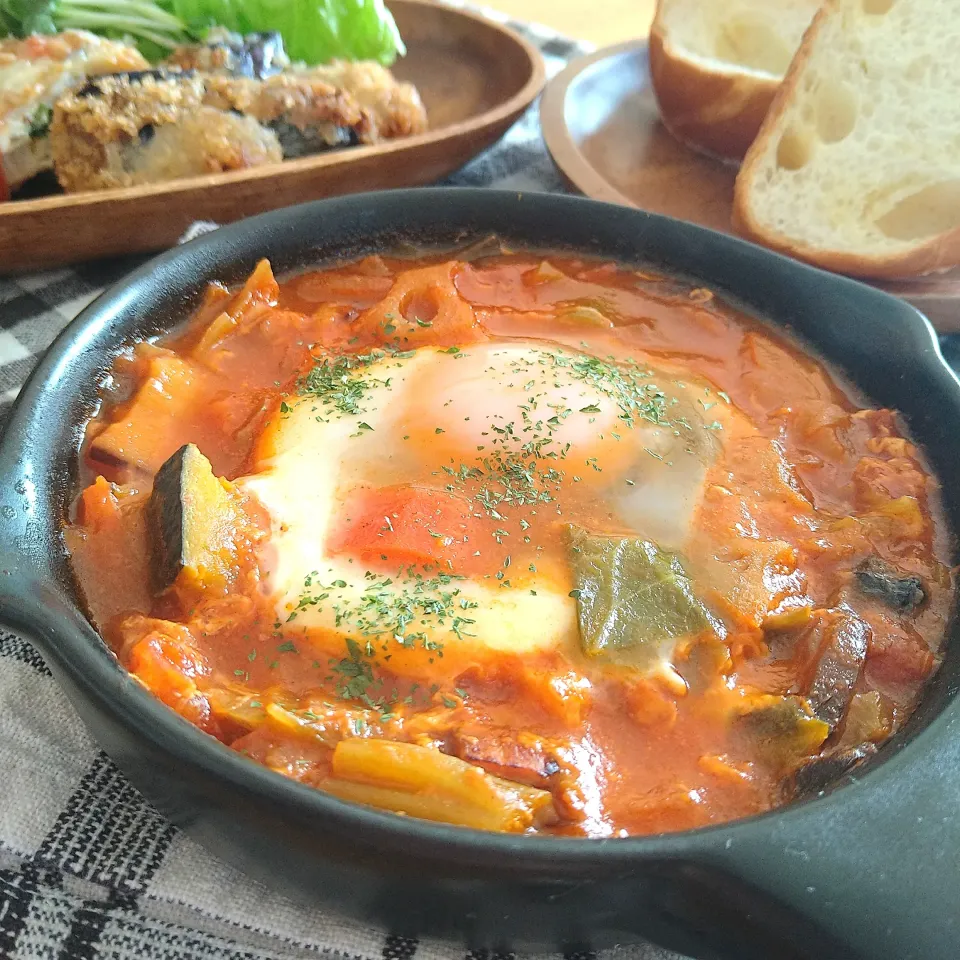 冷蔵庫整理に食べるスープ
シュクシャカ風〜で
おひとりランチ|とまと🍅さん