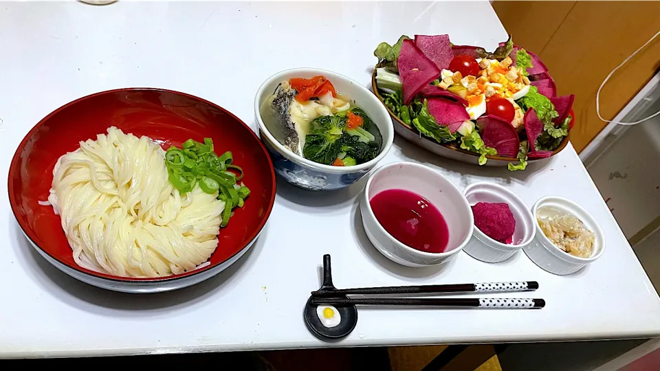 Snapdishの料理写真:鱈ちり汁つけうどん|マニラ男さん