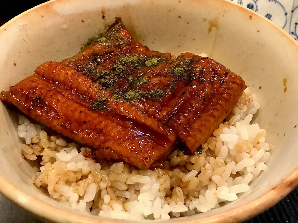 今宵のメインは京都の老舗鰻料理😻|アライさんさん