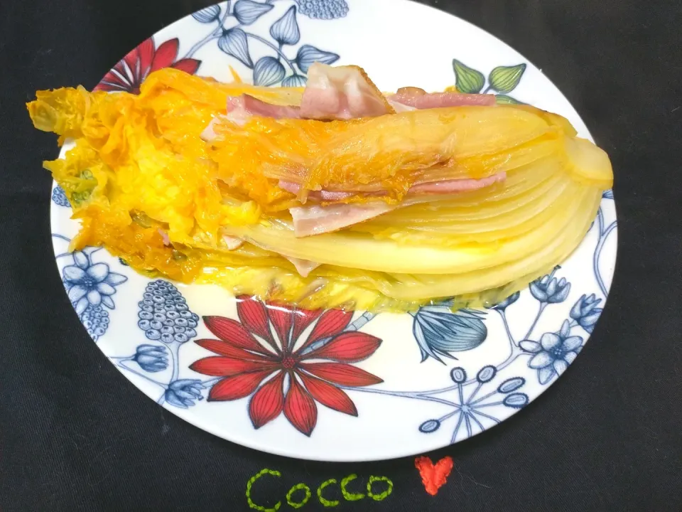 Snapdishの料理写真:黄芯白菜とベーコンのとろとろ焼き✨|cocco+さん