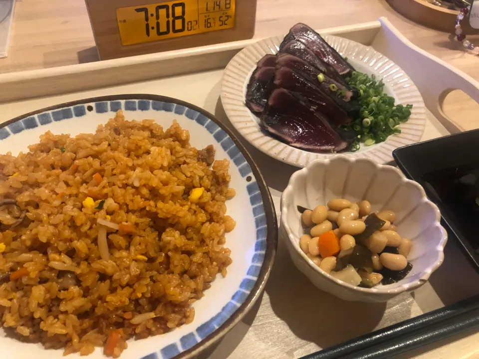 Snapdishの料理写真:ビビンバ風ピラフ❁煮豆❁カツオのたたき|なんぷぅさん