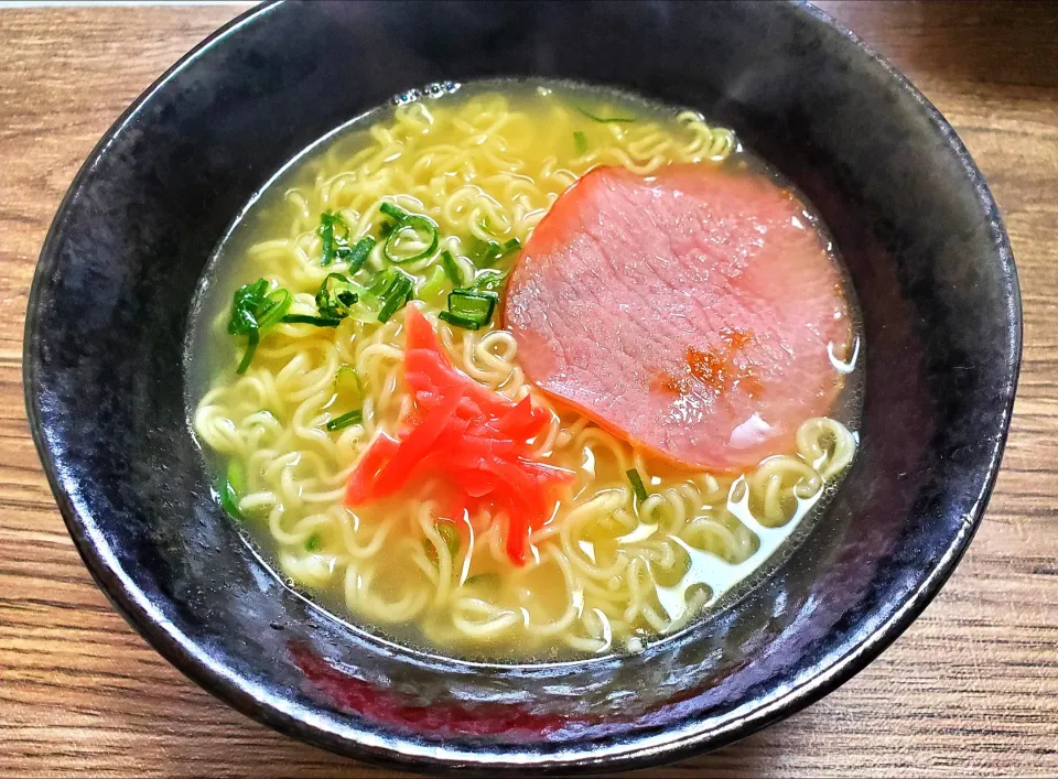 おうちで豚骨ラーメン|バンビさん