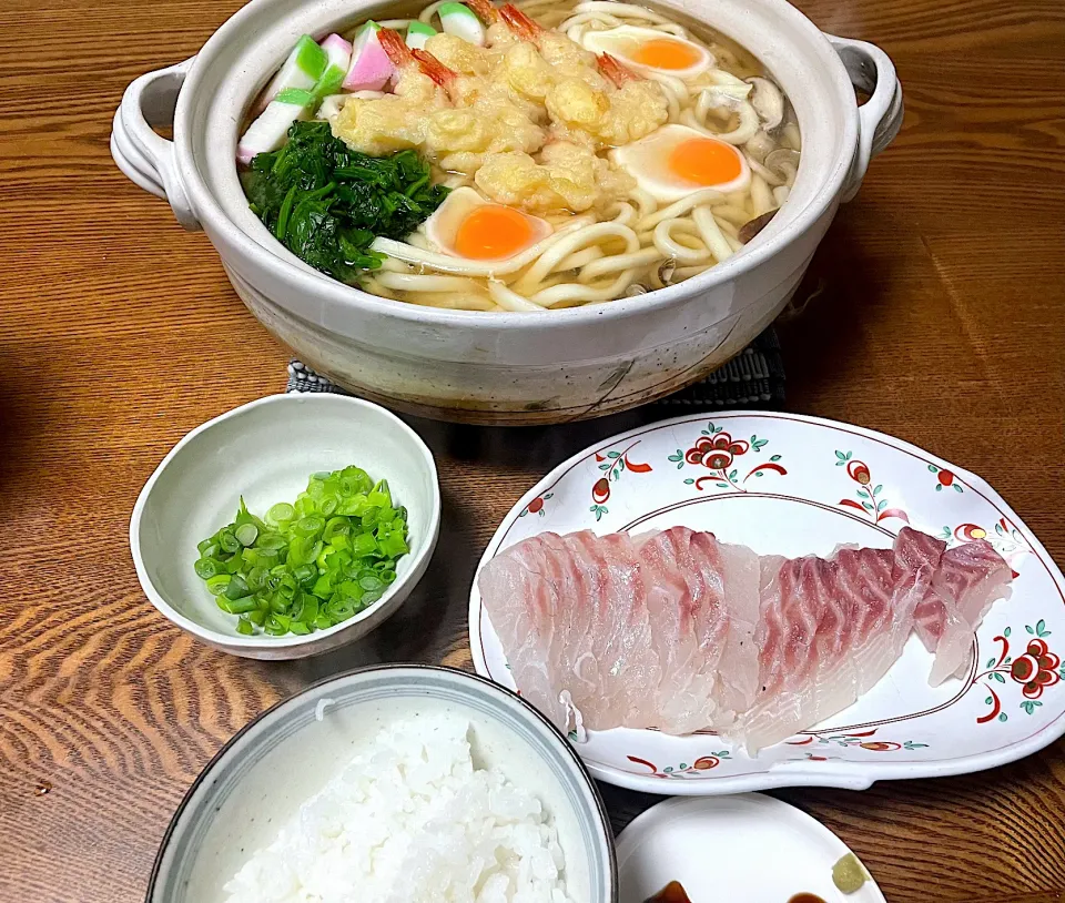 鍋焼きうどん🍲|yummy tommyさん