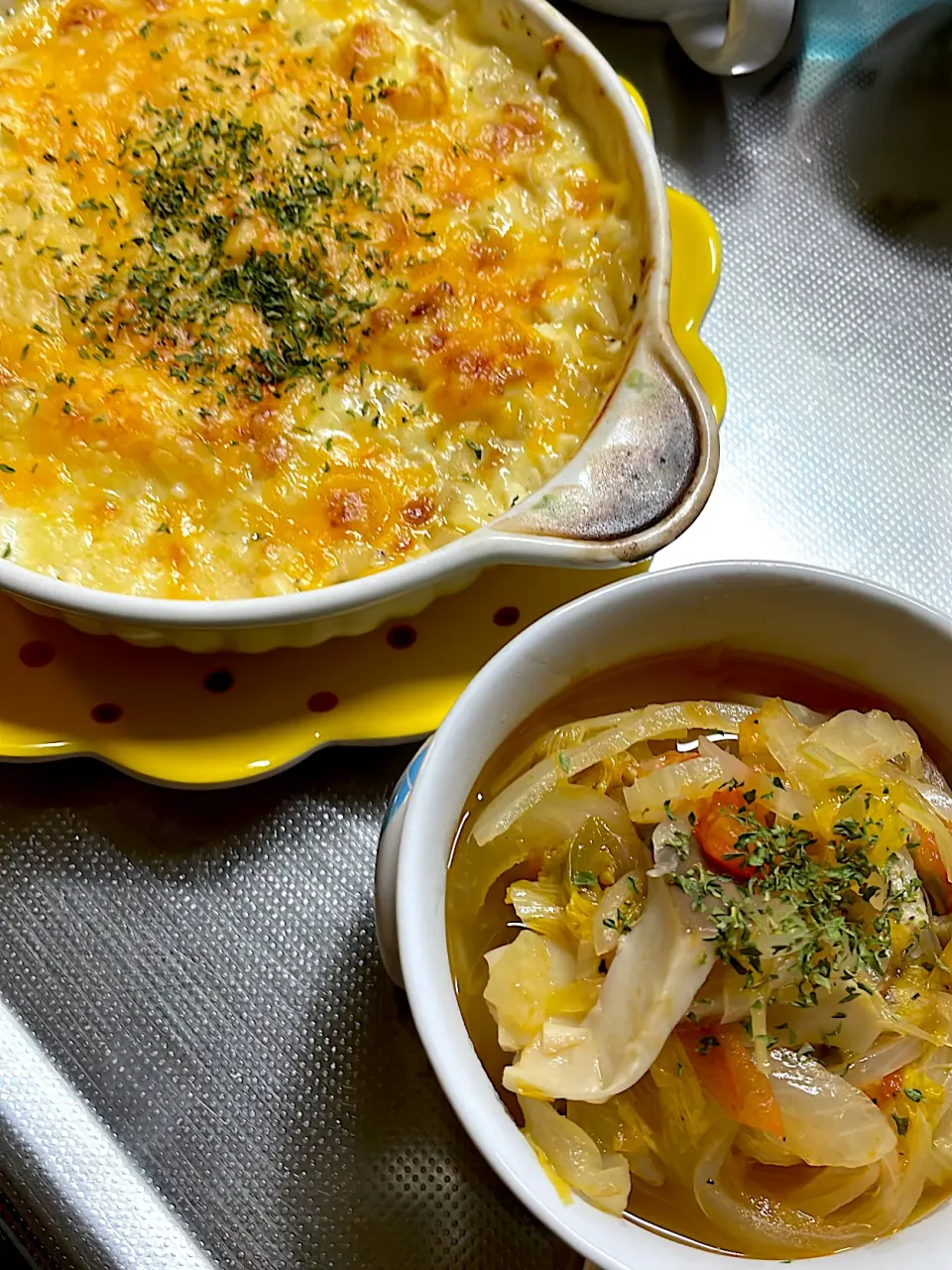 デザートがあるから夕飯軽く🍽️  野菜たっぷりスープ🍲豆腐グラタン🧀|yoko87さん