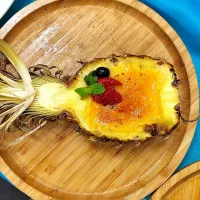 Snapdishの料理写真:Pineapple Cream Brulee|C.H LEEさん