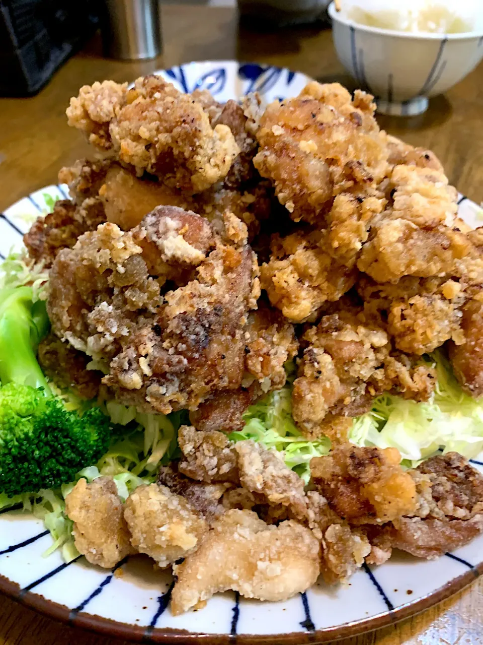 Snapdishの料理写真:次男作唐揚げタワー🍗|がおりんさん