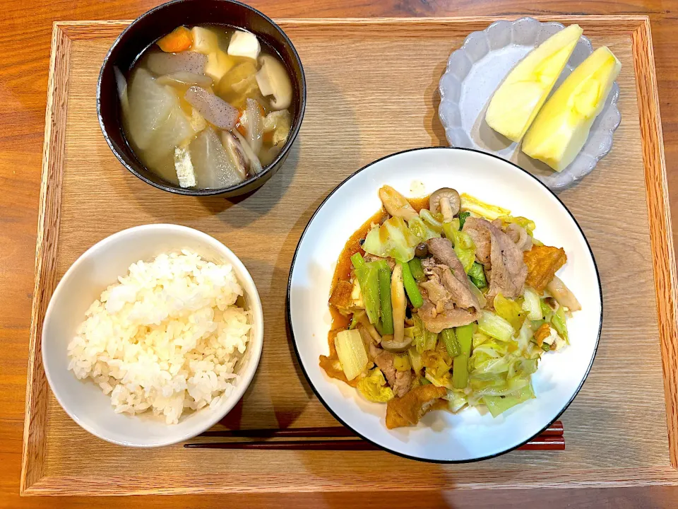 今日の夜ご飯(野菜中華風炒め、けんちん汁、りんご)|cocomikaさん