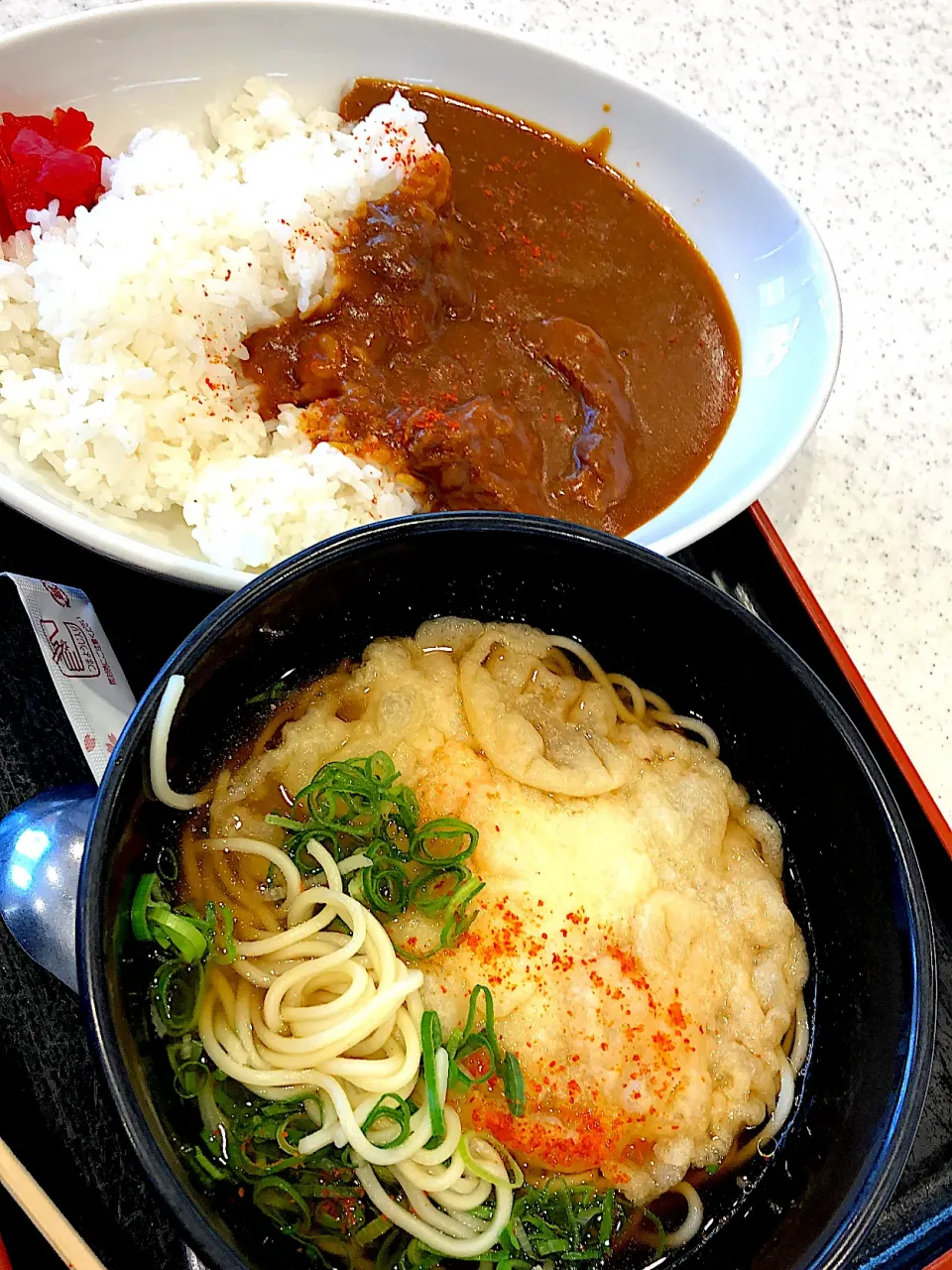 カレーライス&駅そば|藤本 ひろきさん