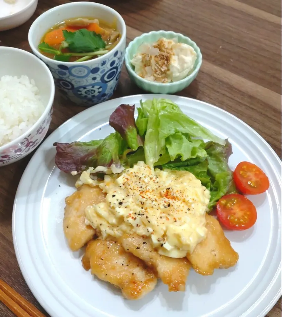 Snapdishの料理写真:鶏むね肉でチキン南蛮|ゆりちさん