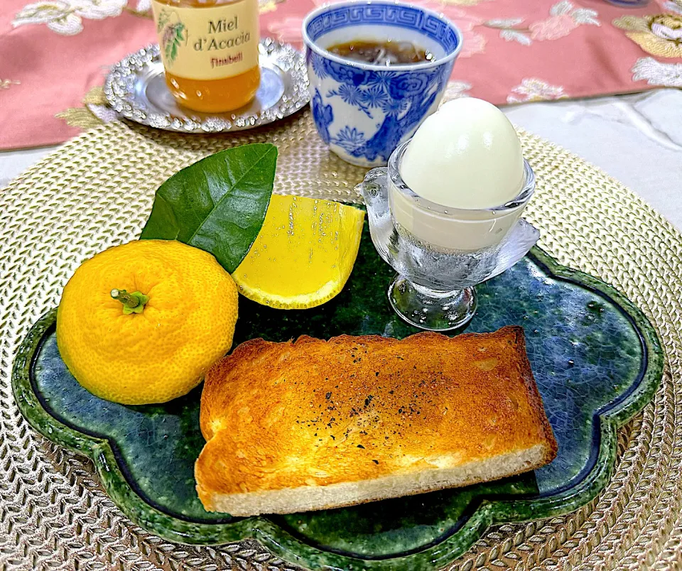 朝ごはんは喫茶店のモーニング風☕️|Seikoさん