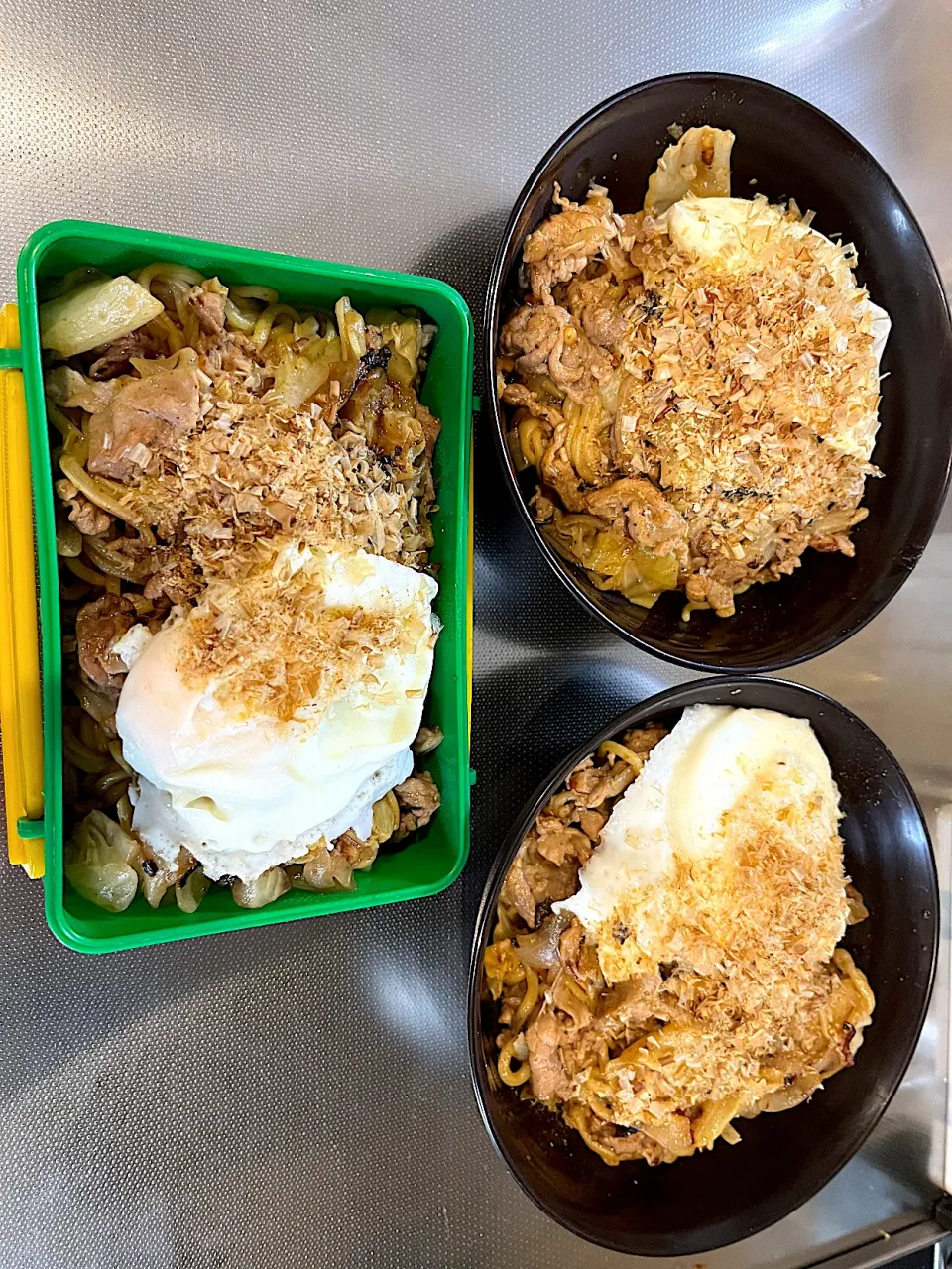 目玉焼きのせ焼きそば🍳|モモ&ハーブmama🐰🐹🐢🐠🦐❤️さん