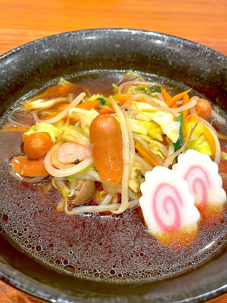 野菜炒めのっけラーメン|とゆあさん