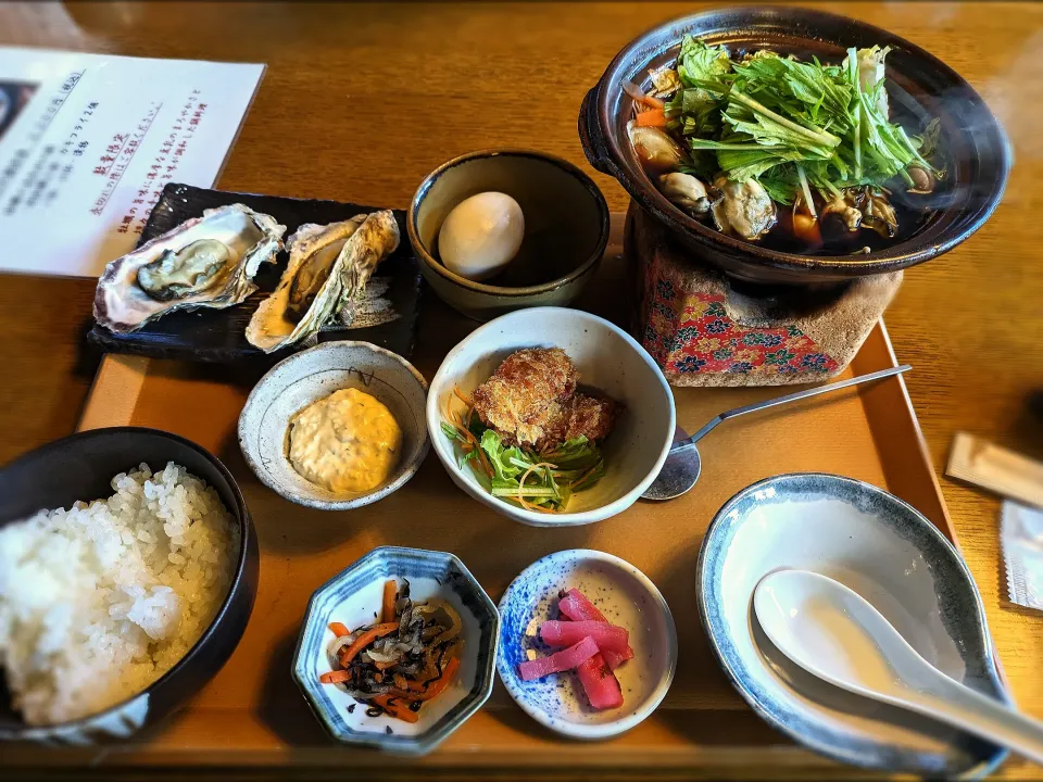 牡蠣のすき焼き定食

カキフライと焼き牡蠣つき✌|なーさん