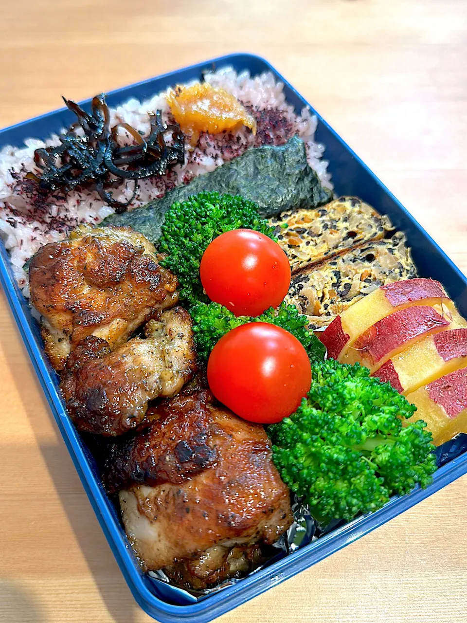 お弁当|メガネおばさんさん