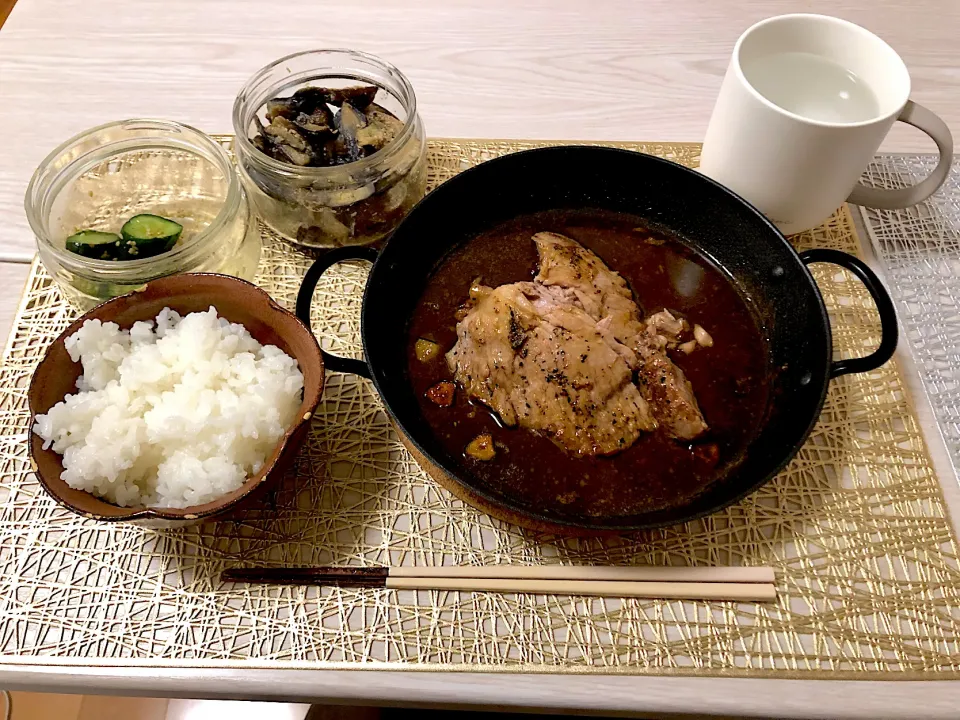 Snapdishの料理写真:まぐろホホ肉のバター醤油ステーキ|り。さん