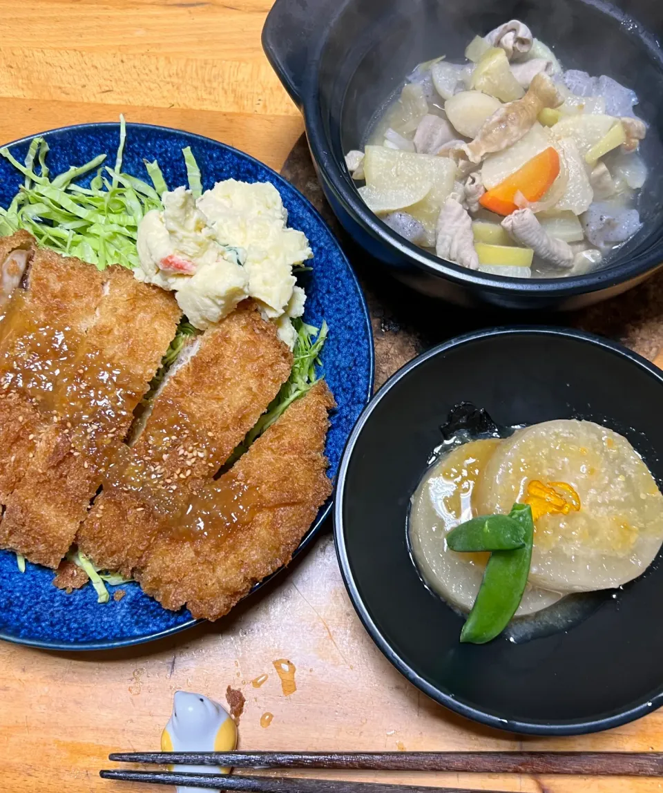 チキン味噌カツ、風呂吹き大根、モツ煮|ミカさん