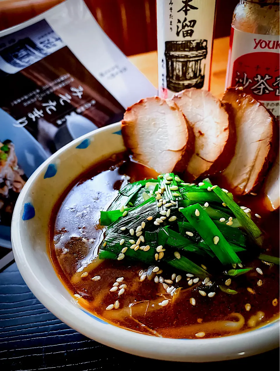 Snapdishの料理写真:🇹🇼台湾風ブラックラーメン風スープ🇹🇼|にゃんぺこさん