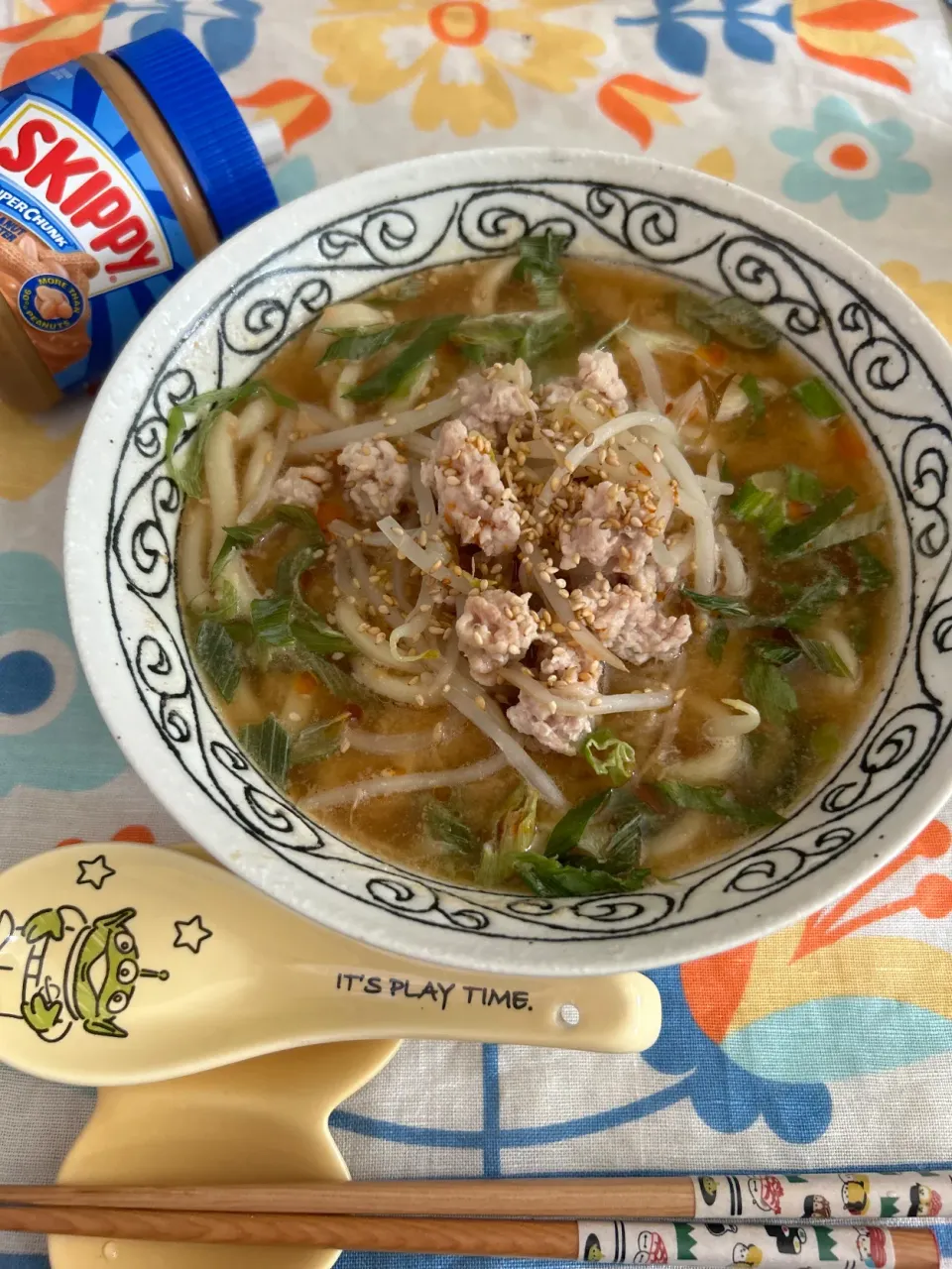 レンジで簡単！これハマる♪豚ひき肉ともやしの濃厚担々うどん|こずりんさん