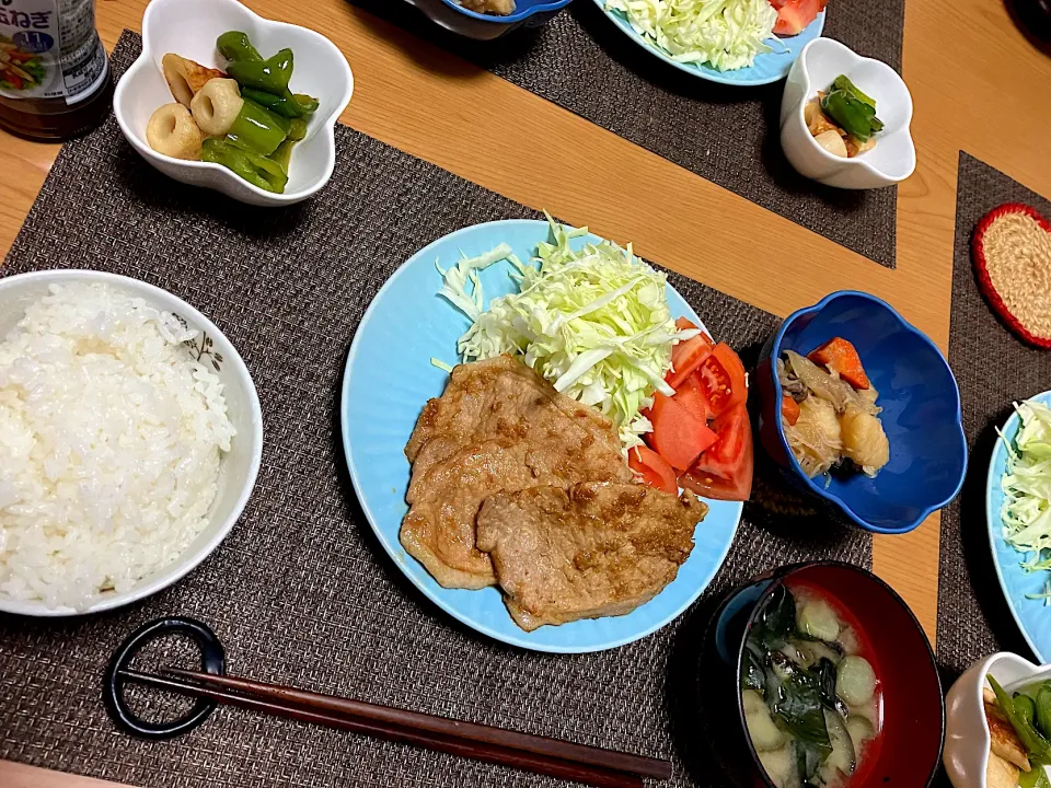 Snapdishの料理写真:豚肉の生姜焼き|侑子さん