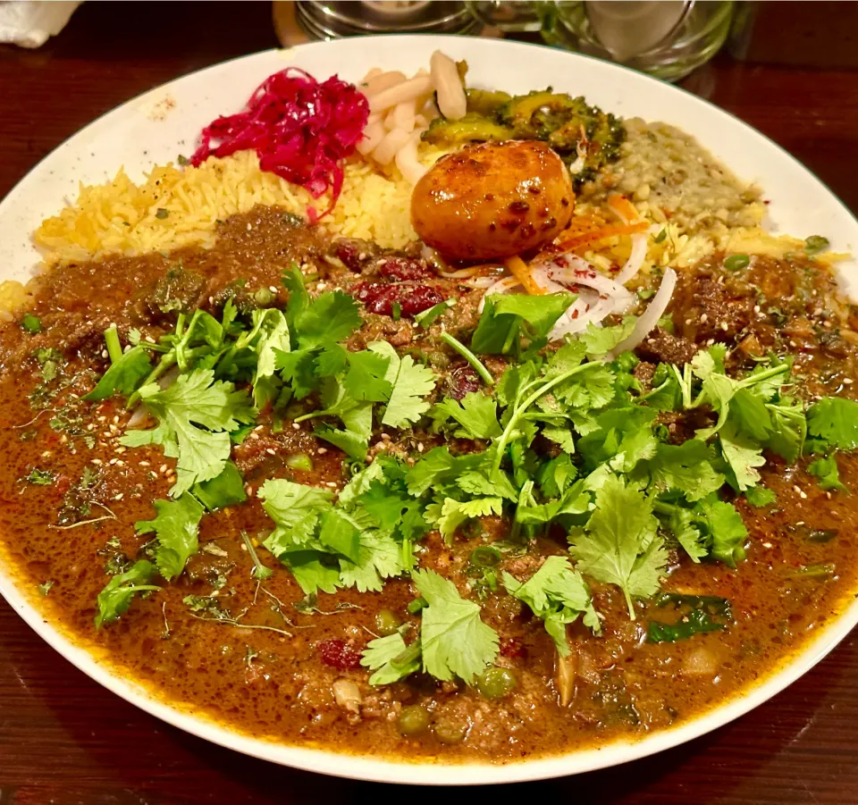 スパイスカレー🍛カメムシソウ特盛|にゃあ（芸名）さん