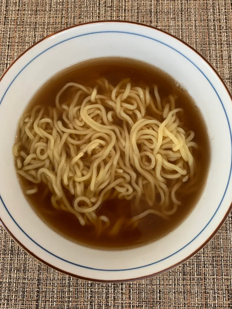 Snapdishの料理写真:朝ラー🍜醤油ラーメン|kudoさん