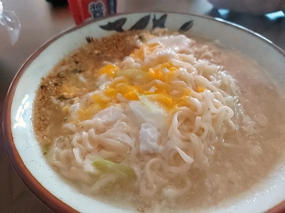 ゴマ醤油ラーメン|みどりさん