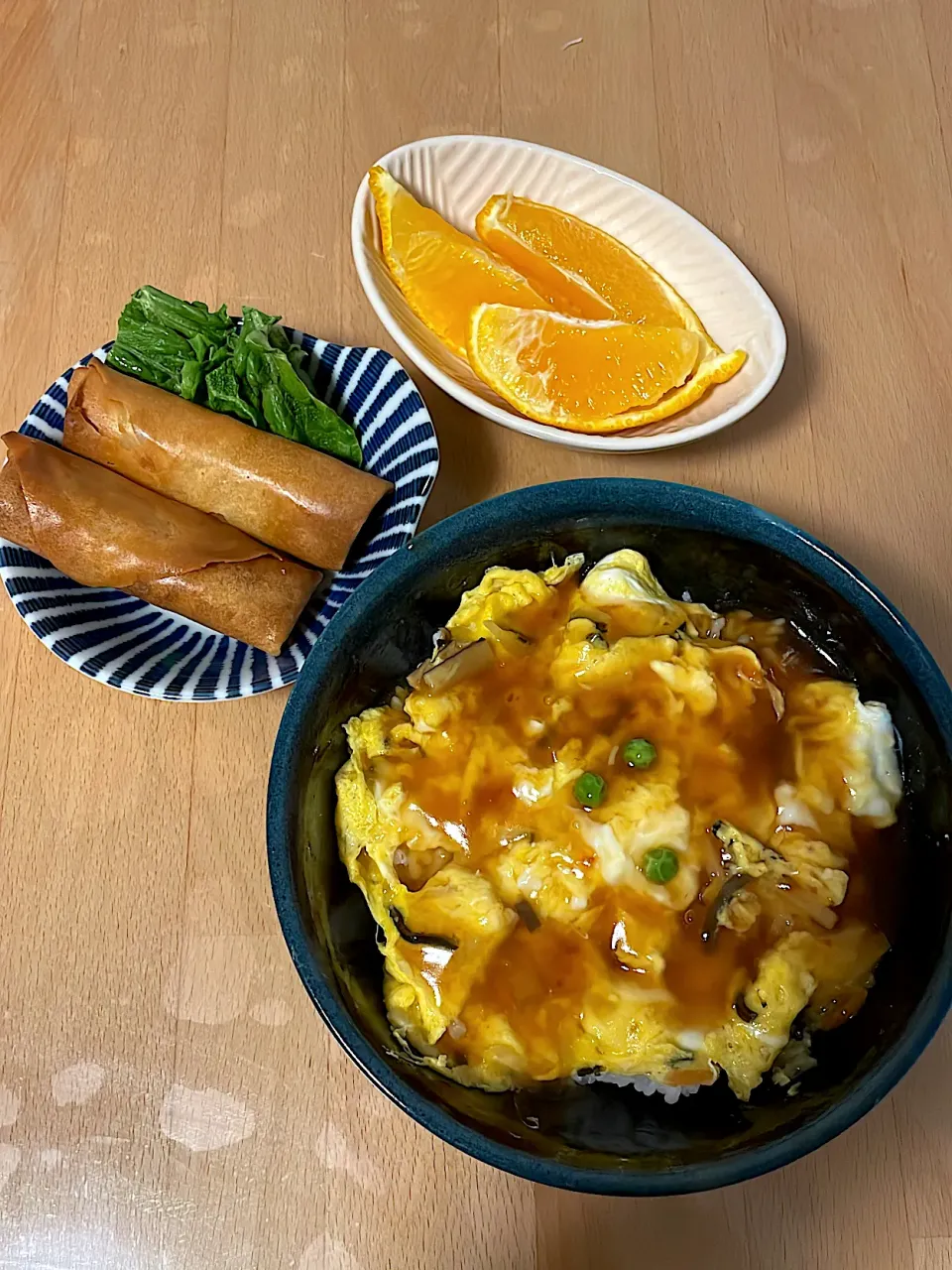 カニ玉丼　春巻き　デコポン|そのみさん