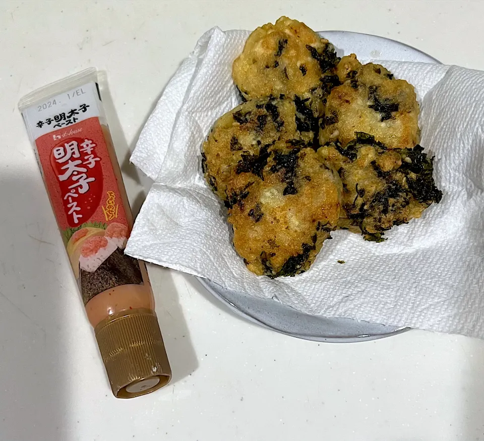 Snapdishの料理写真:【本日の豆腐ナゲット】海苔フレークと明太子ペースト|まひるさん