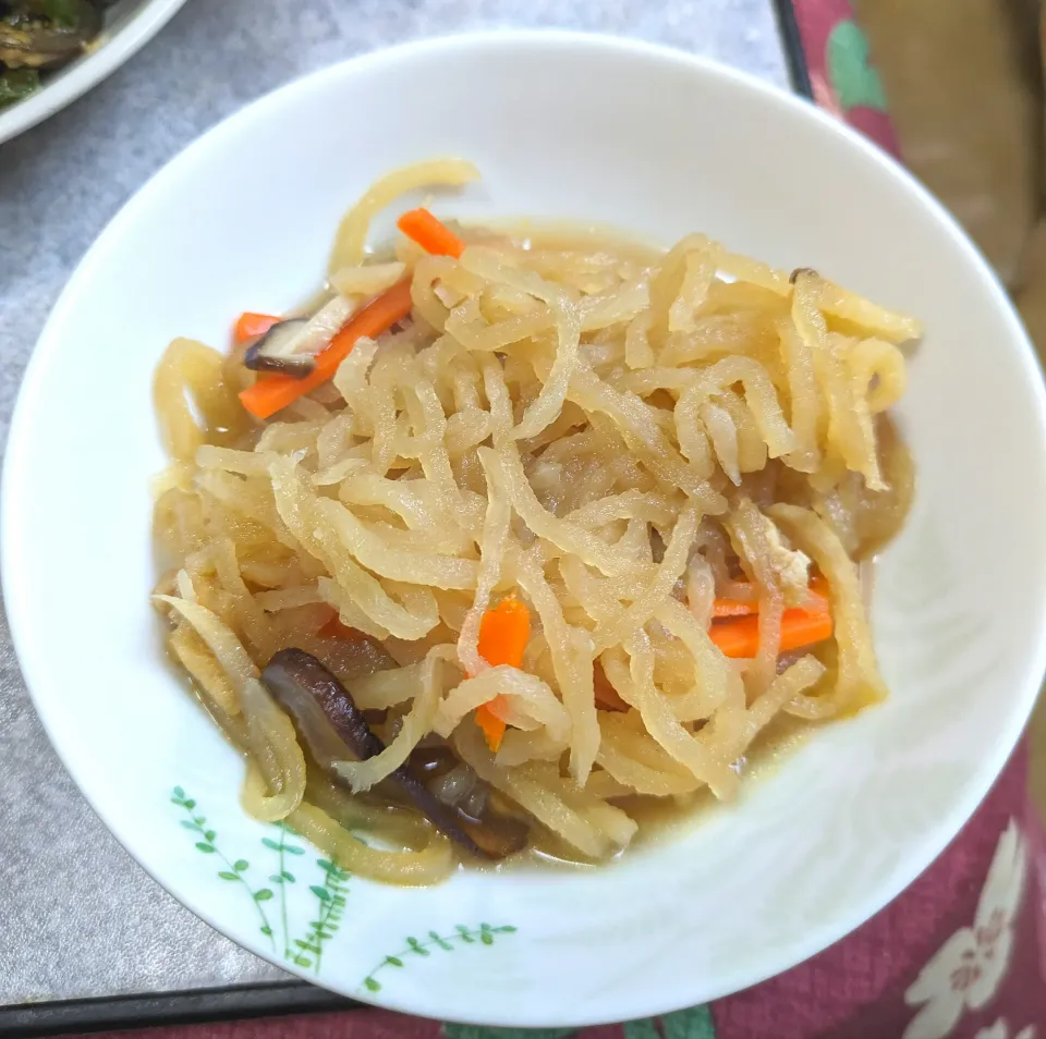 Snapdishの料理写真:切り干し大根の煮物|郁ちゃんさん