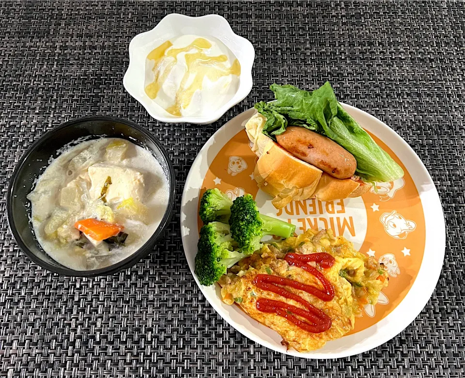 【本日の子供の朝食】|まひるさん