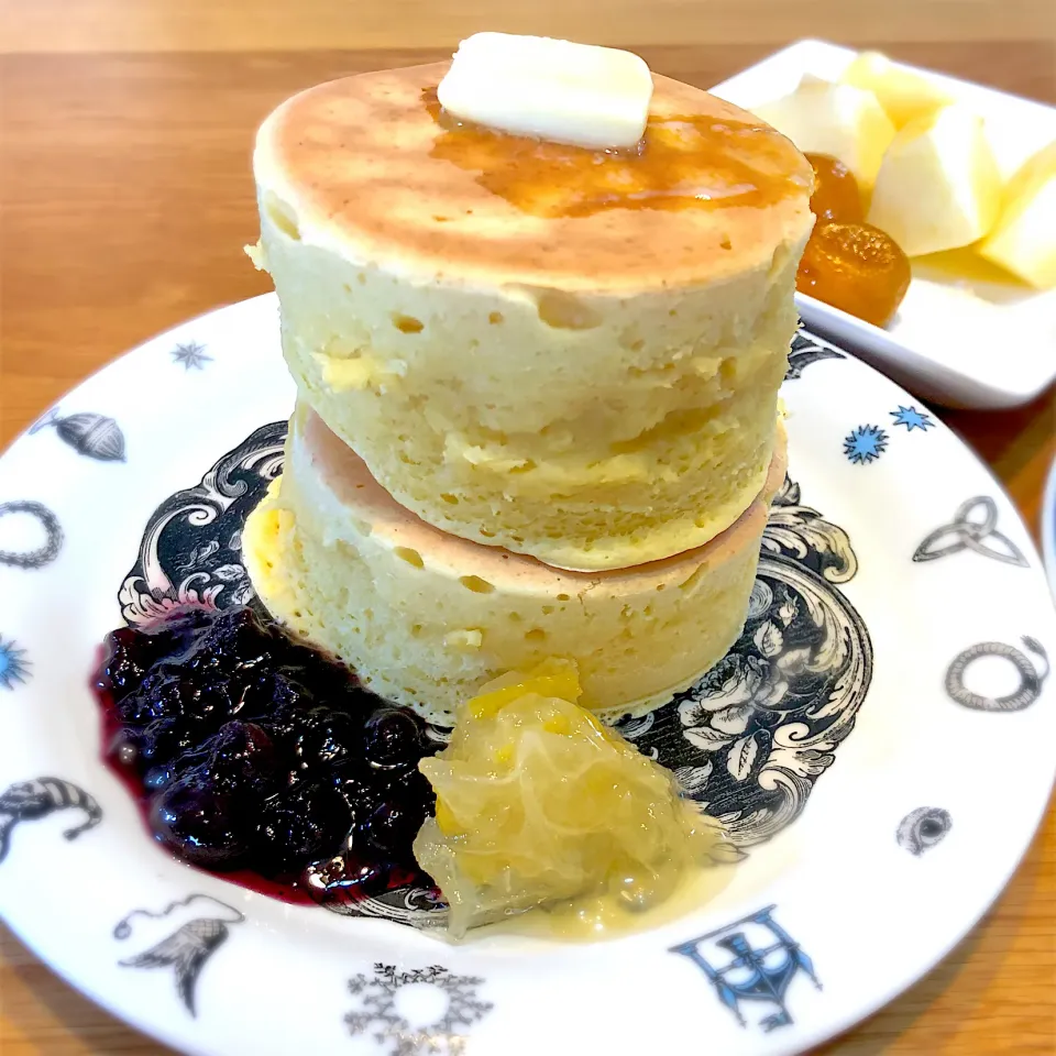 本日のランチはホットケーキ🥞|じゅんさんさん