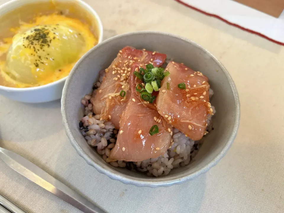 ユッケ風ぶり丼|なみねこさん