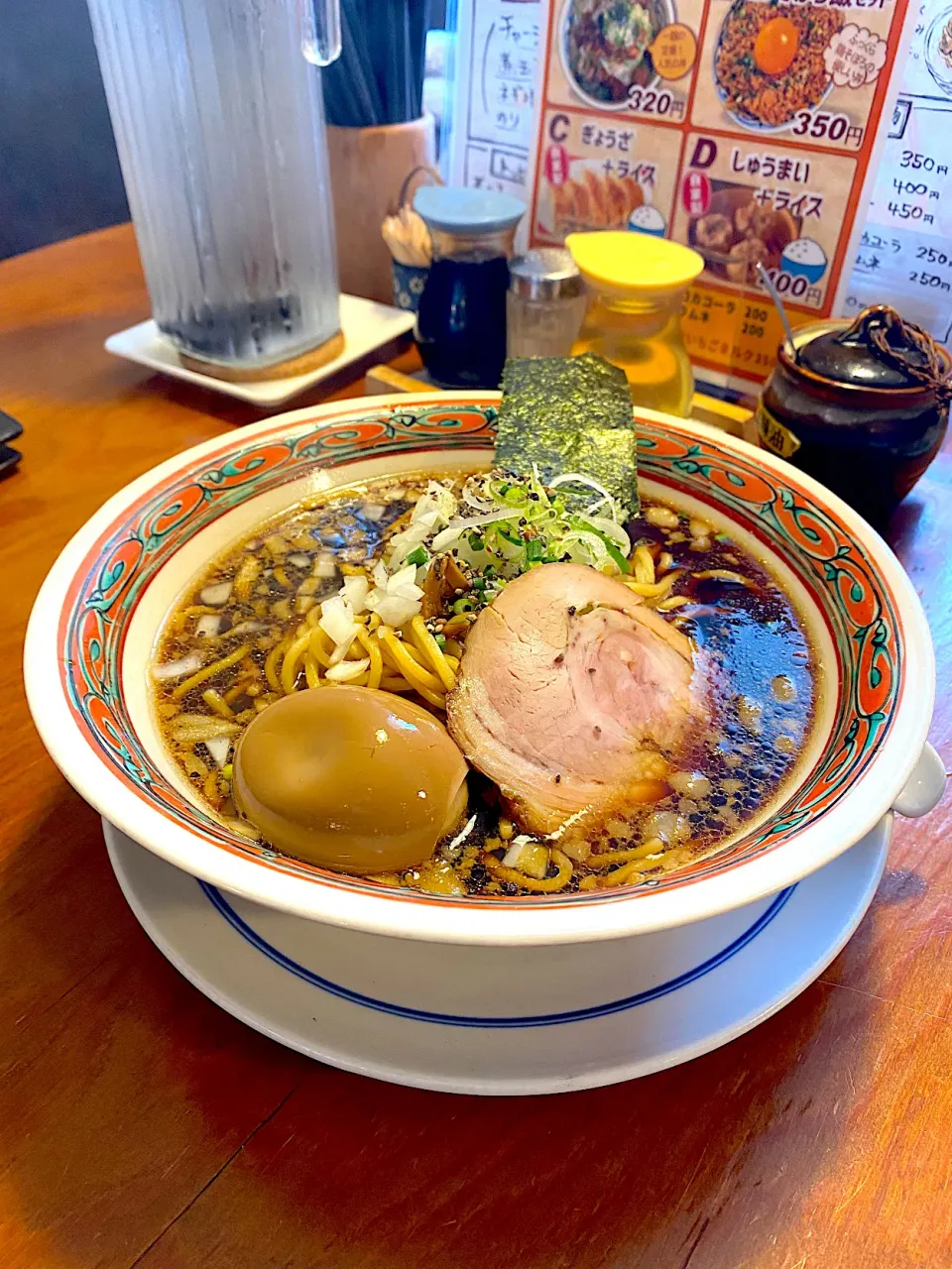 背脂黒醤油ラーメン|髙野泰朋さん