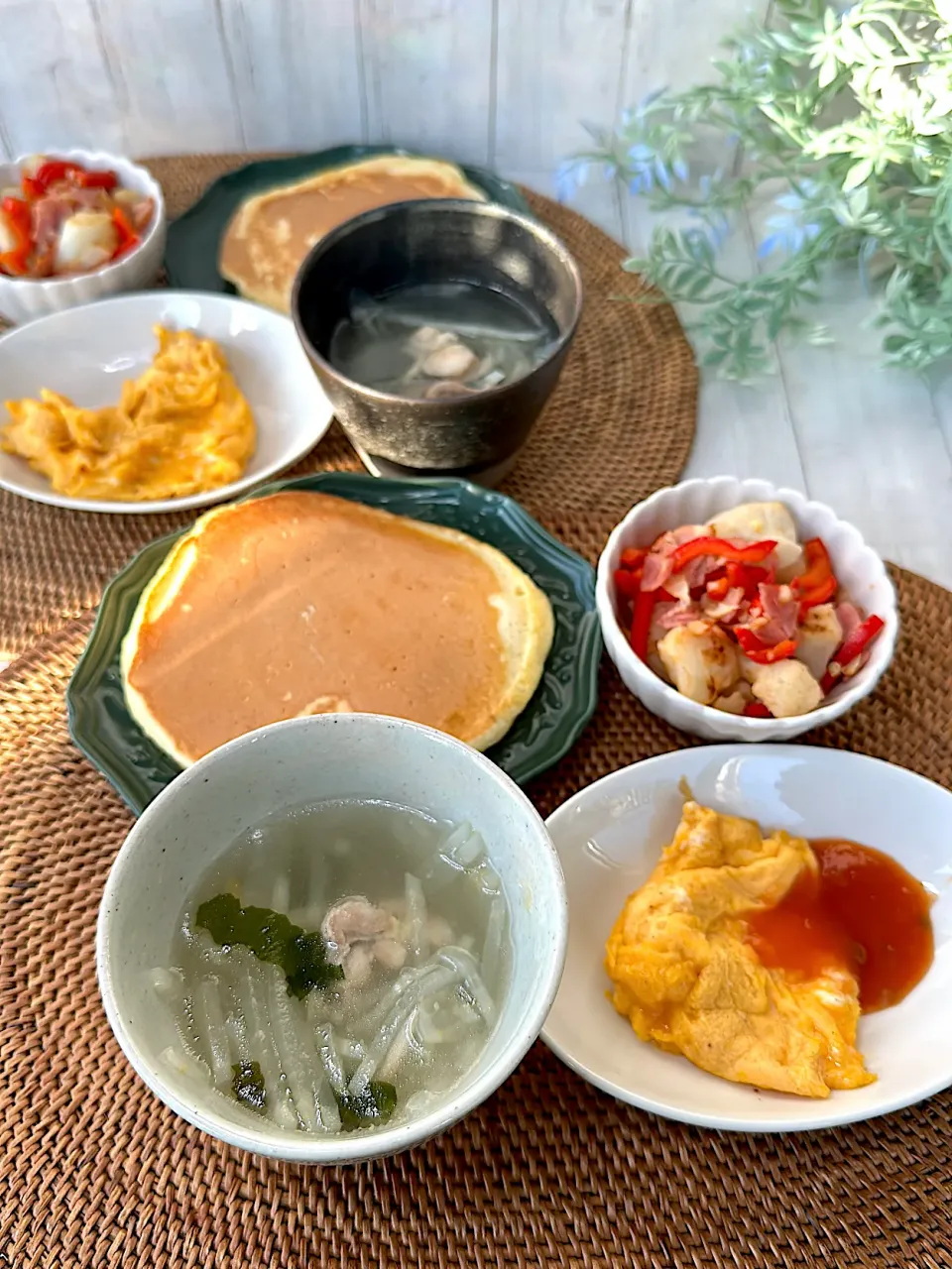 Snapdishの料理写真:【スープの会】豚肉と大根の塩麹スープ|らぴすらずり(らぴ)さん