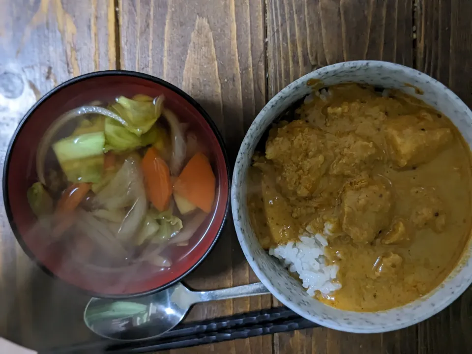 ケララチキンカレーと野菜スープ。|おいはる(矢尾春香)さん