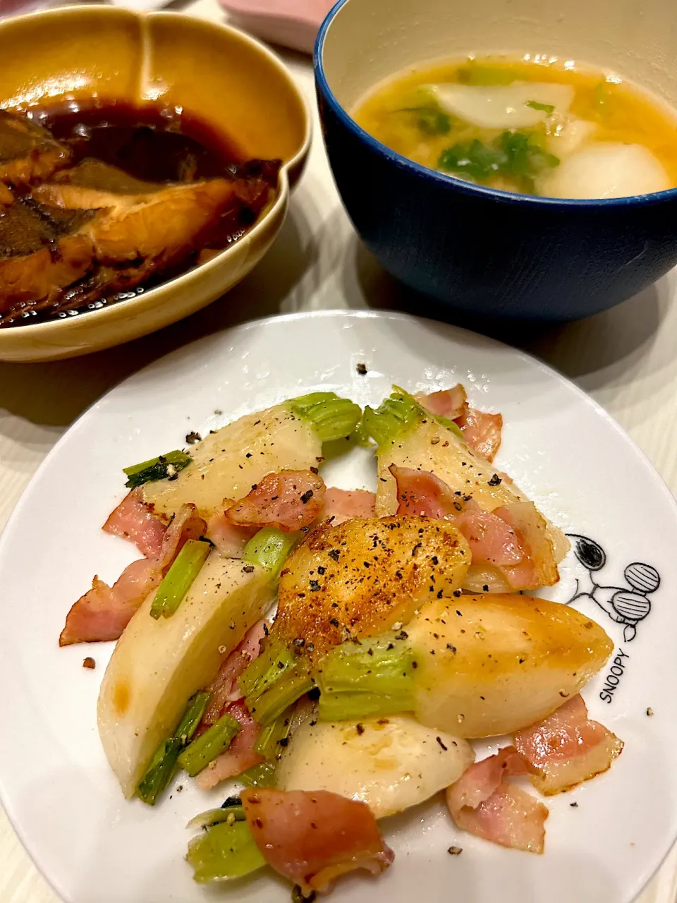 かぶの味噌汁＆かぶとベーコンソテー＆カレイの煮つけの夜ごはん|こずりんさん