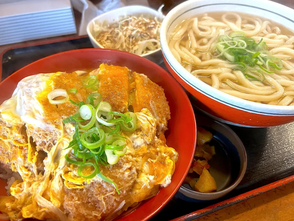 かつ丼うどんセット|ぶりっとさん