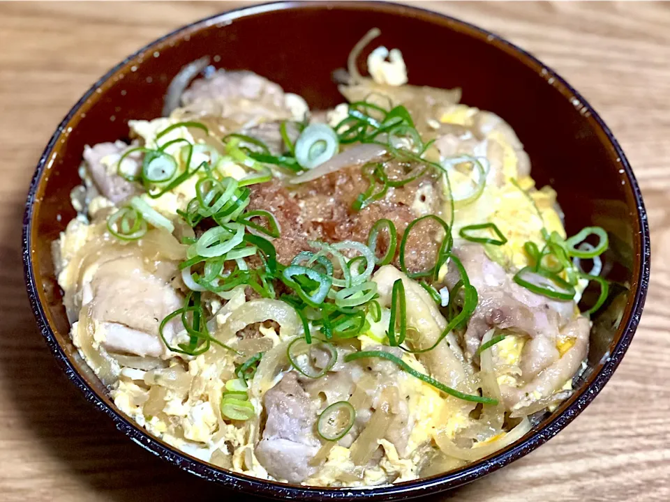 ☆チキンカツと鶏肉のダブル親子丼|まぁたんさん